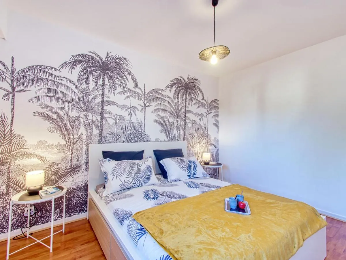 Saint-Raphaël Apartment Le Capricorne By Interhome